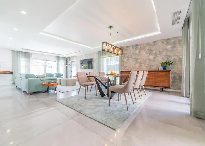 Alva Villa Aroeira (Setubal)